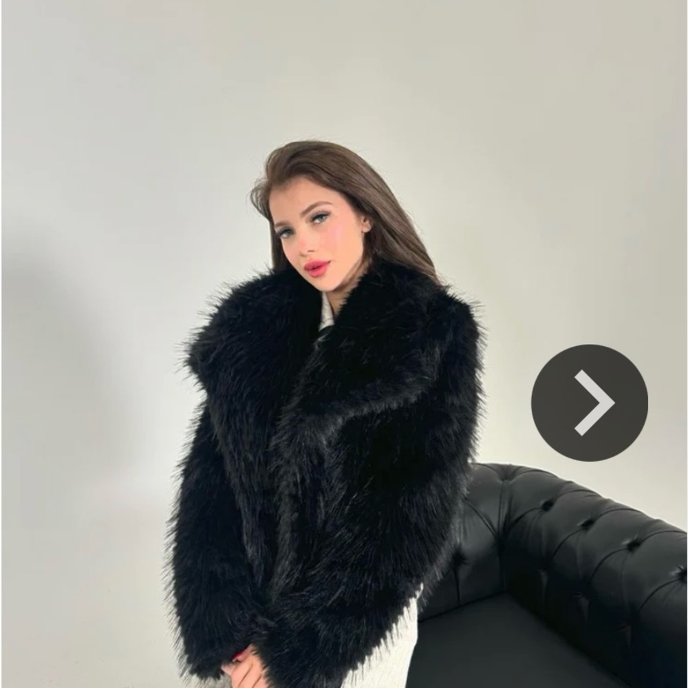 🪩Black mob wife coat🪩